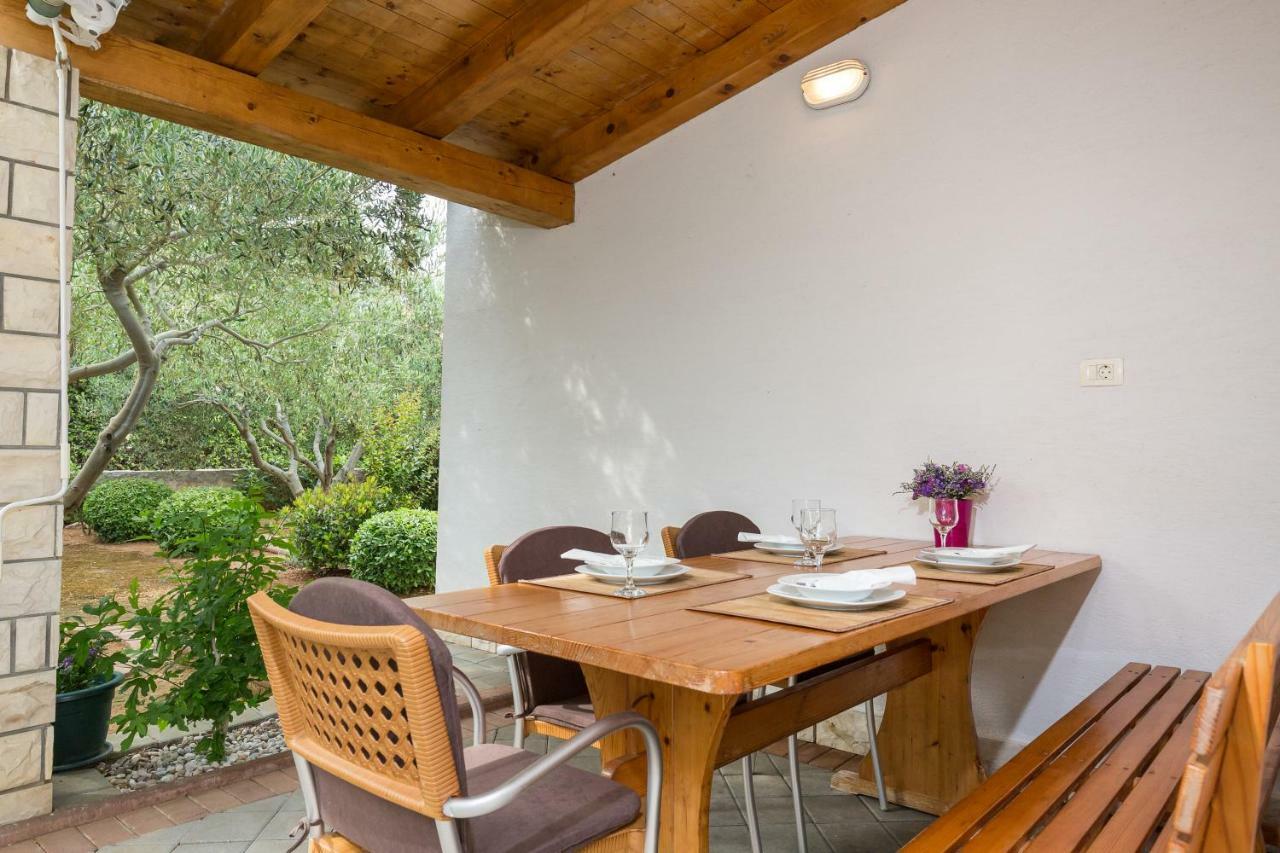 Beach Apartment M & B Poljana  ภายนอก รูปภาพ